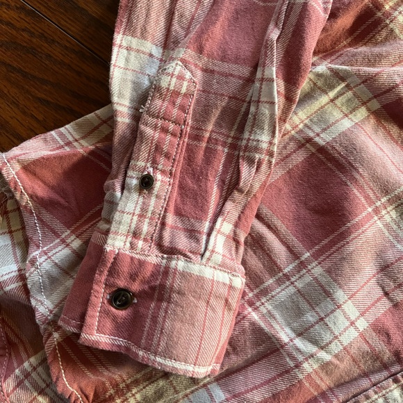 Lightweight Flannel - Picture 2 of 3